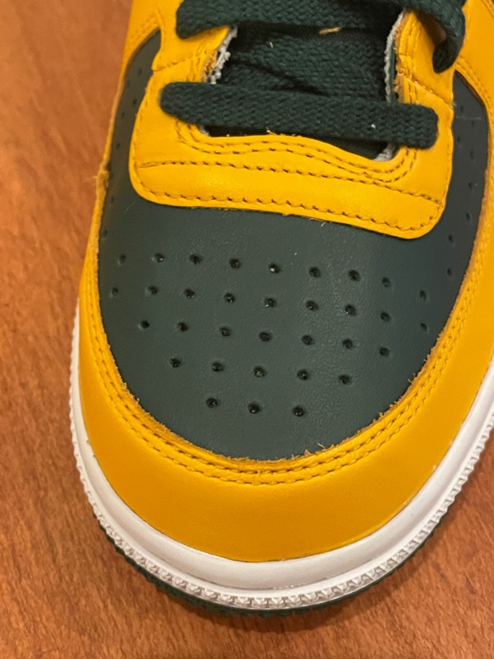 Nike Del Sol Terminator High "Seattle Supersonics” Shoe, Size 9 - Picture 5 of 11